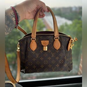 Vintage Louis Vuitton Rivoli PM Purse